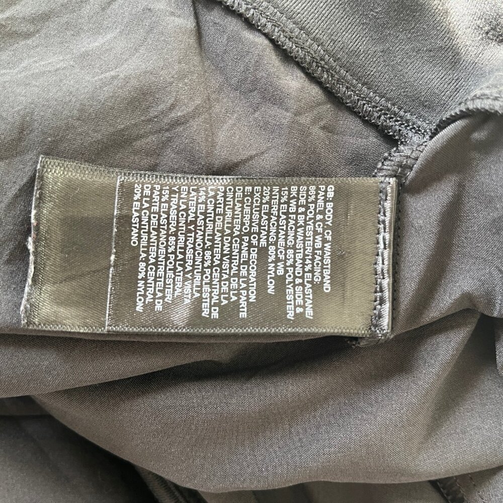 The North Face Let's Go Mid-Rise Black Capris Size M Style J1345 - Picture 11 of 11